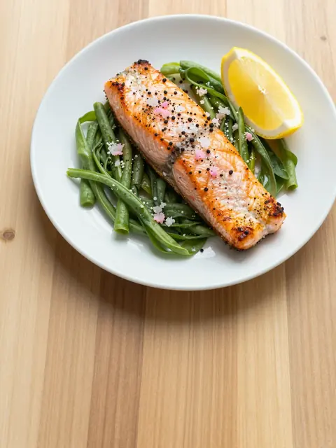 Foto real del plato: Salmón con pimienta de Jamaica
