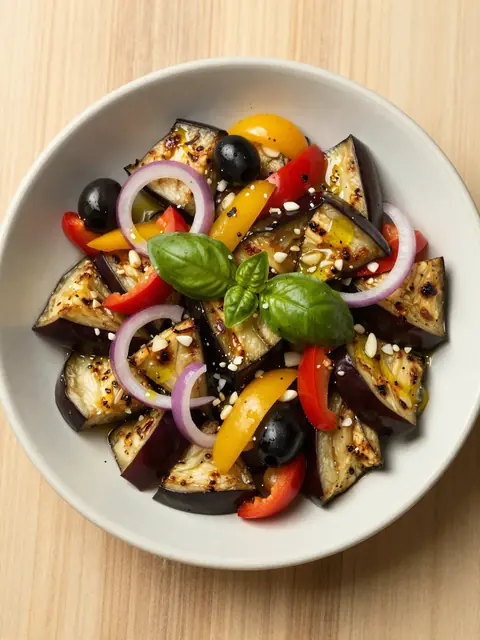 Foto real del plato: Ensalada de berenjenas